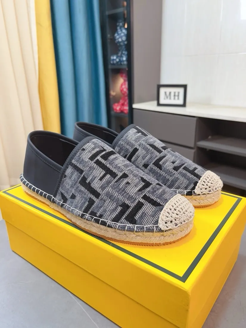 Men's shoes 💰400🌸🌸[FENDI] Fendi 💫Men's latest slip-on Loaf casual shoes ✔️The original one-to-one replica is available at the counter at the same time🏍️Fabrics: Italian imported fabrics, pure hand-pulled threads, raw rubber breathable and non-slip outsole, lining breathable and comfortable lambskin, density 100% comfortable, original rubber outsole wear-resistant ✔️Code number: 38-44, you deserve it, (Note: 45 can be customized, non-refundable and non-exchangeable)